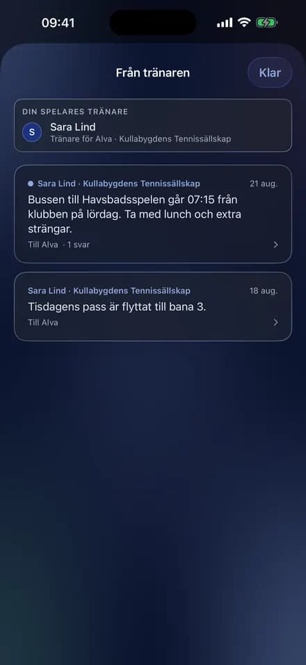 Meddelanden från tränaren i Smatch, med tränarens namn, klubb och vilket barn det gäller